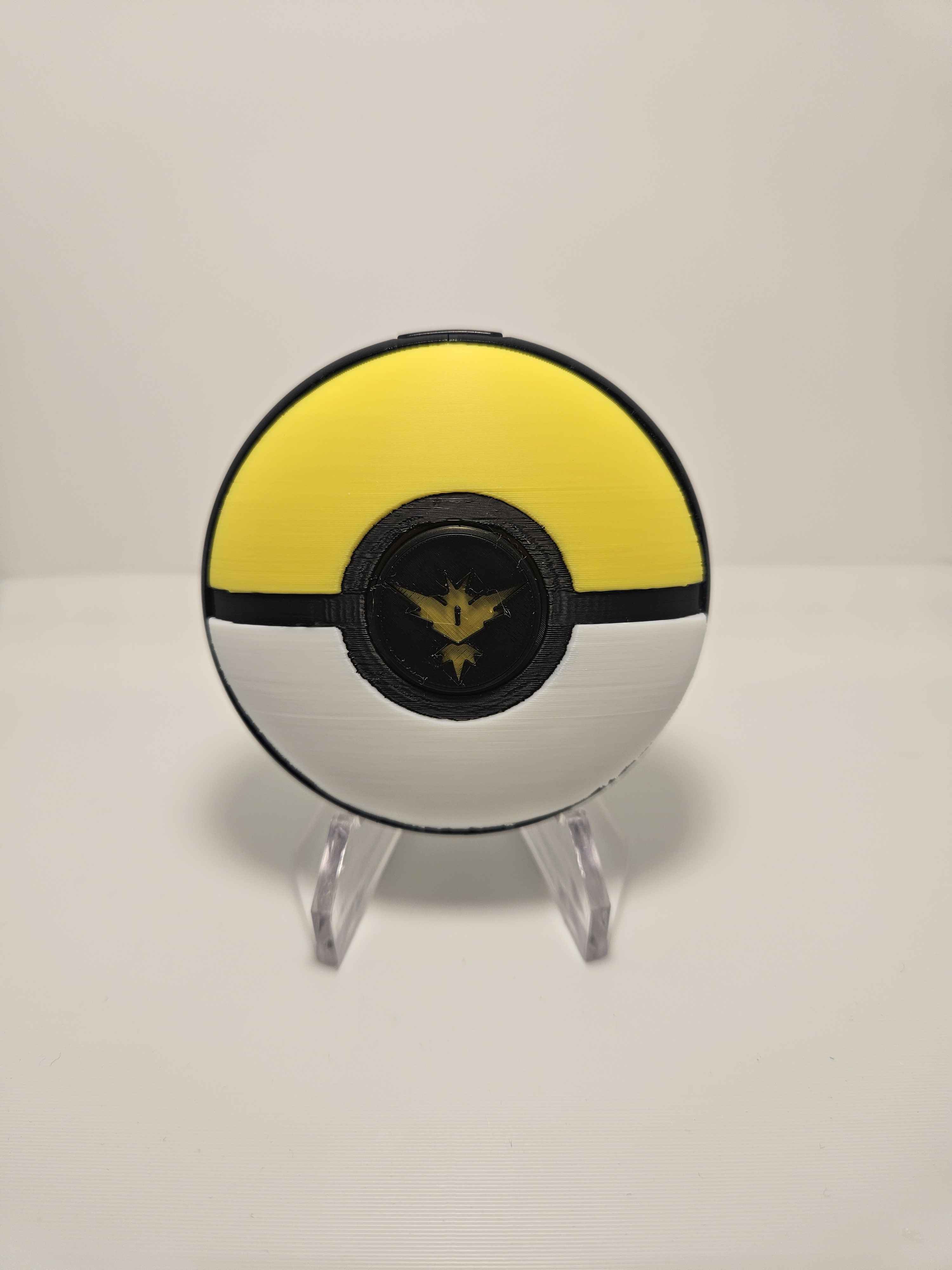 Team Instinct Ball